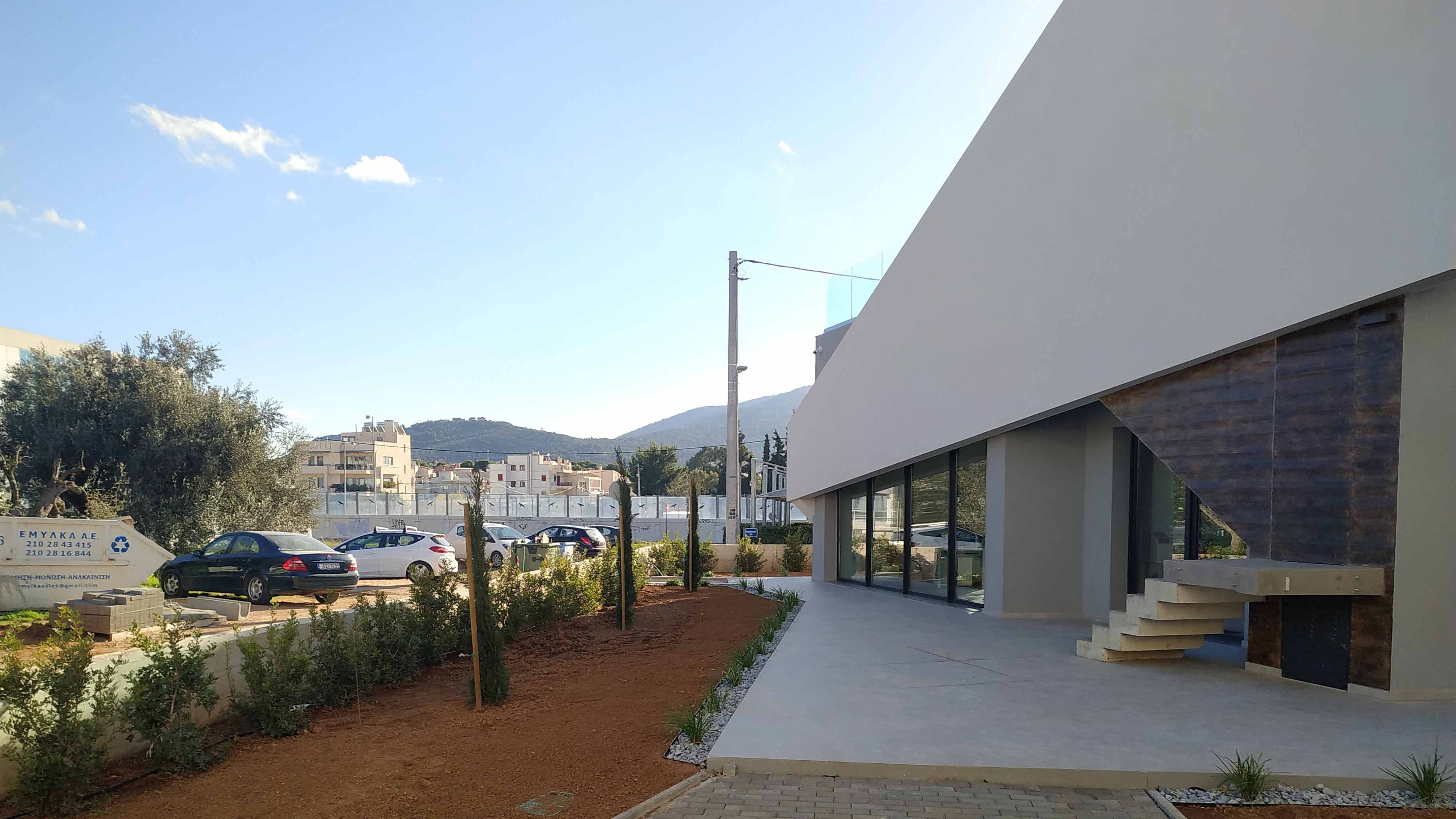 Δύο διώροφα κτίρια με ενιαίο υπόγειο στο Χαλάνδρι